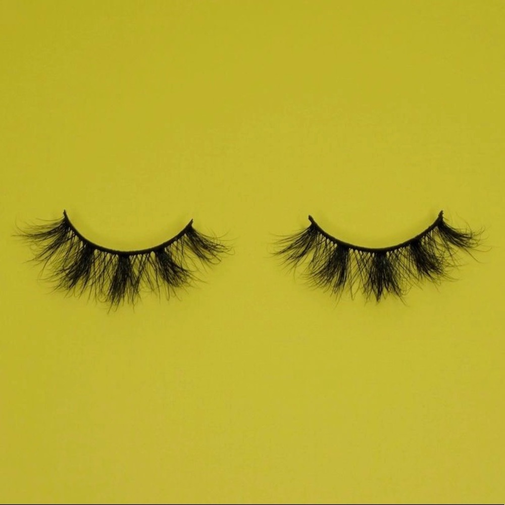 Hikilla “Leisure” Wispy Lashes